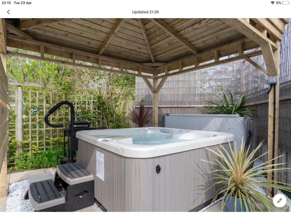The Studio Castlerock With Hot Tub Экстерьер фото